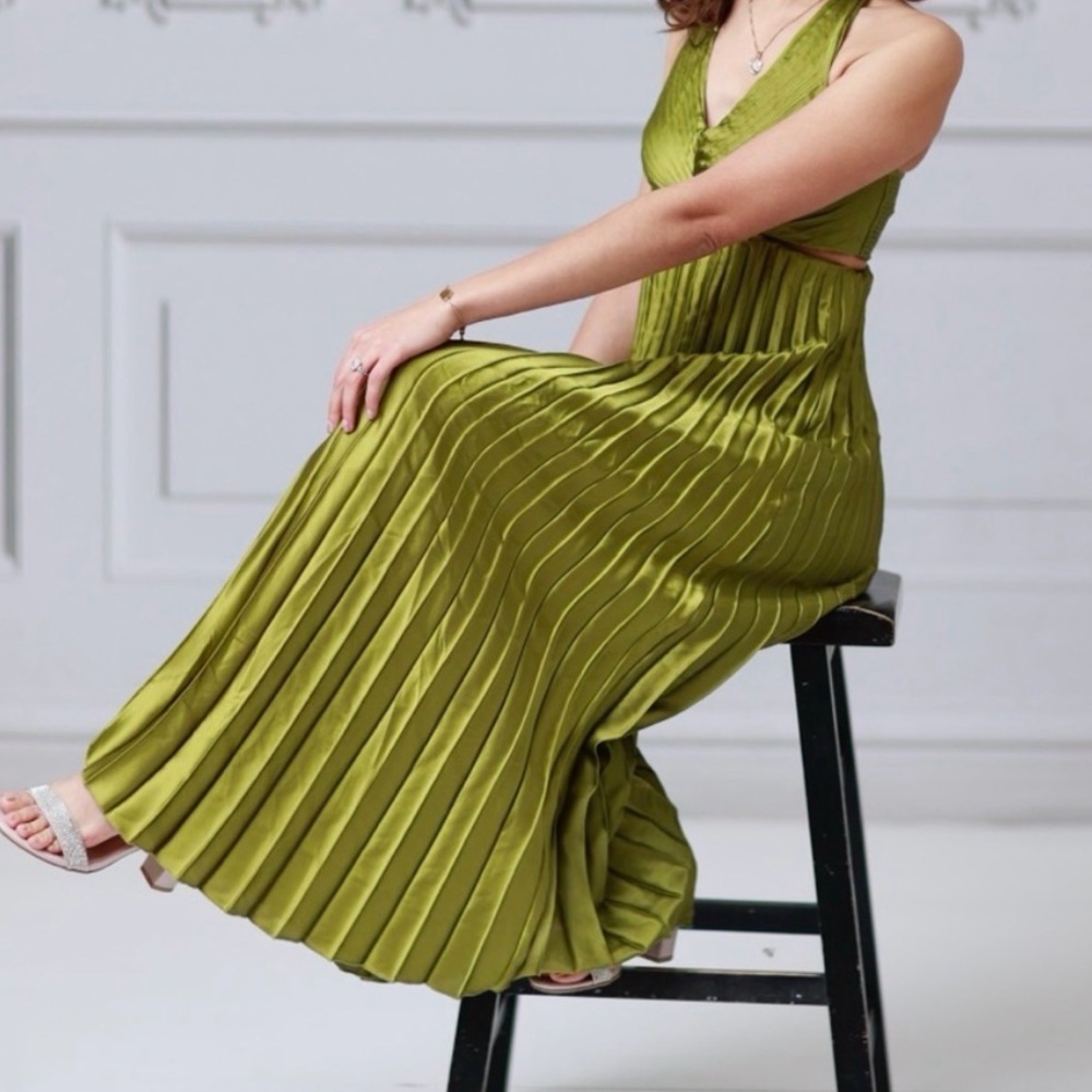 Sincerely Jules Olive Green Maxi Dress
